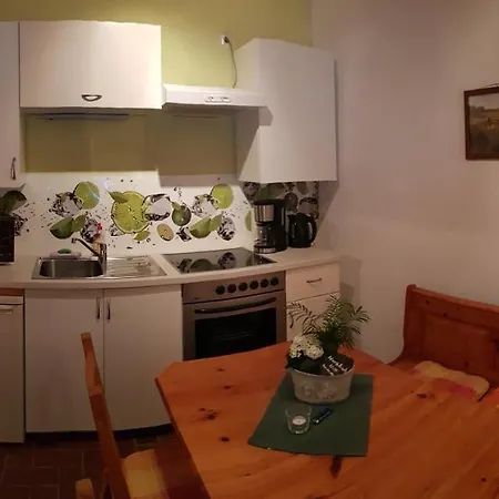 Neumuehle Apartment *